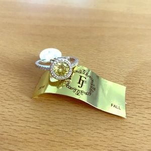 Silver, Cat ring with yellow stone, size 9